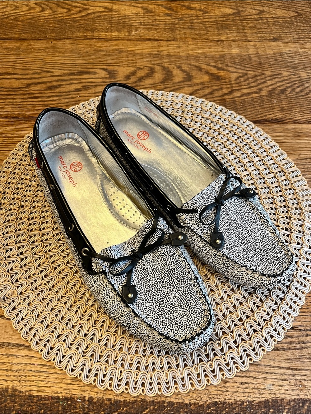 Marc Joseph Cypress Hill Black & White Pebbled Driving Loafers Women’s Size 11